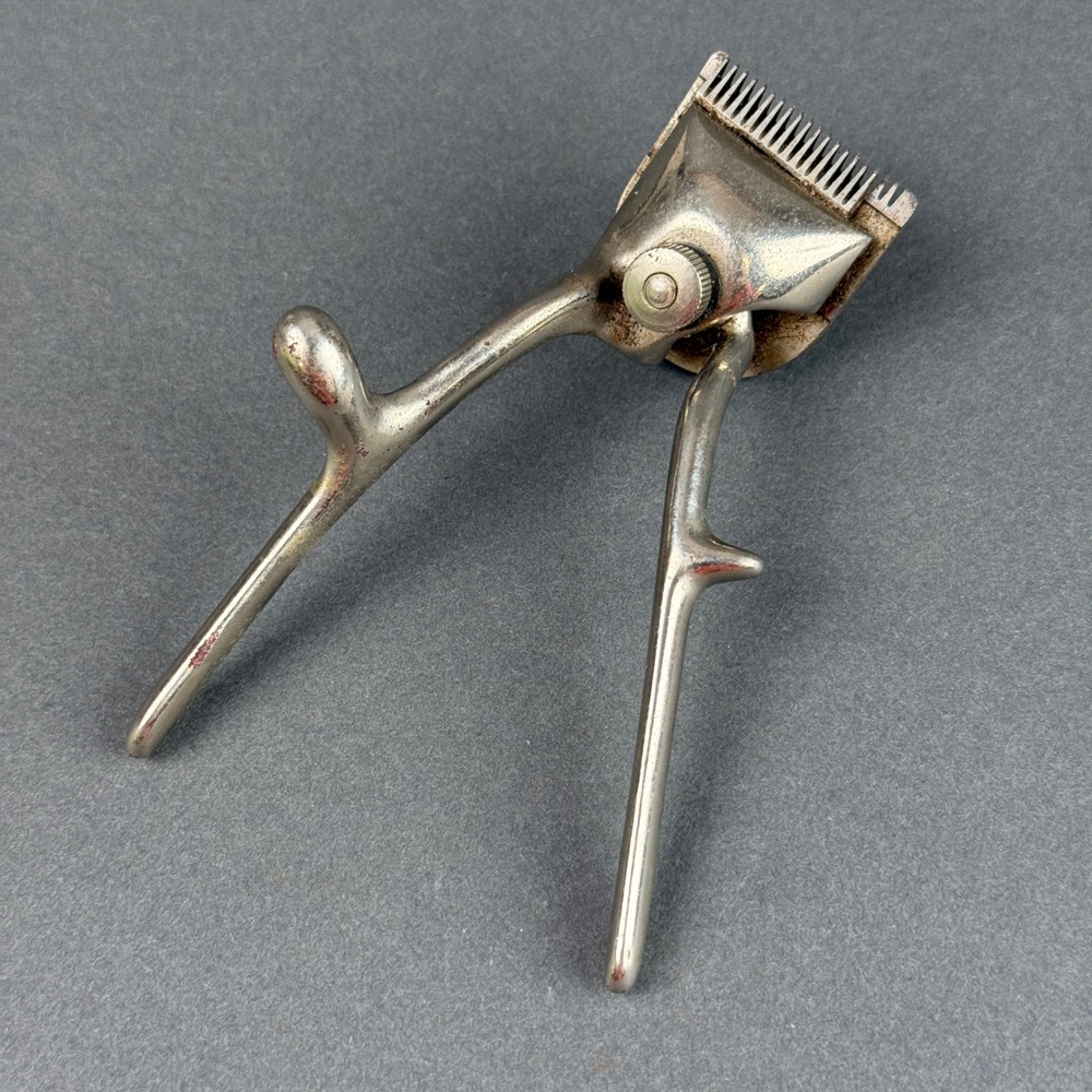 Vintage Manual Hand Hair Clippers Size 000 Silver Metal Barber Tool
